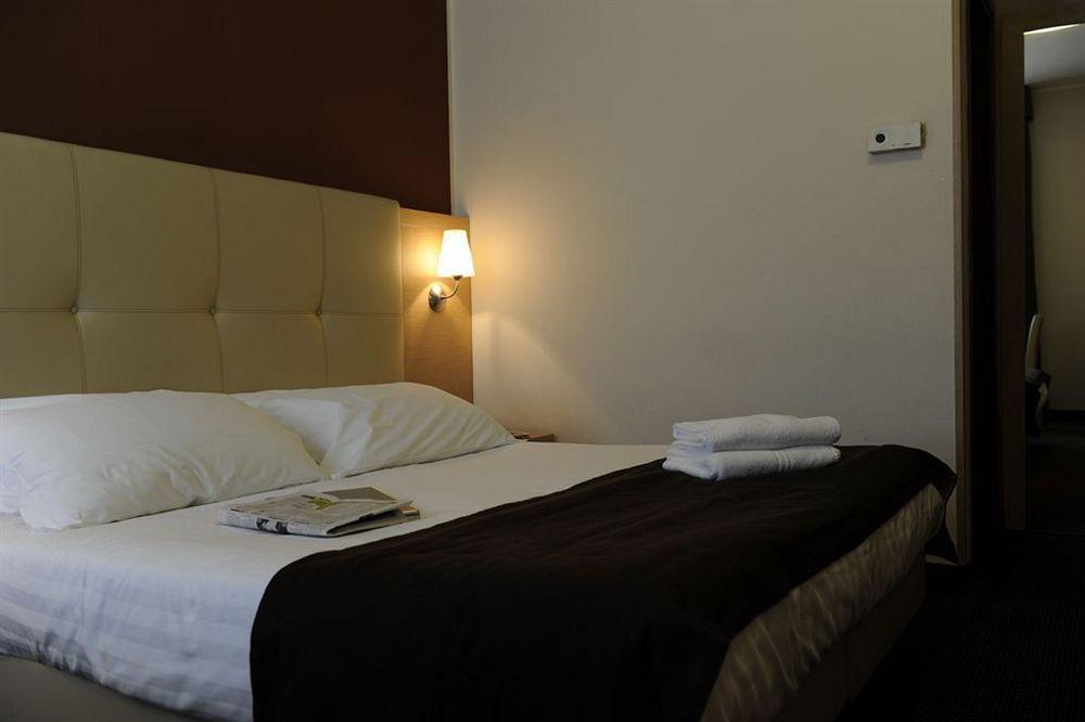 Hotel Vittoria Rubano Extérieur photo