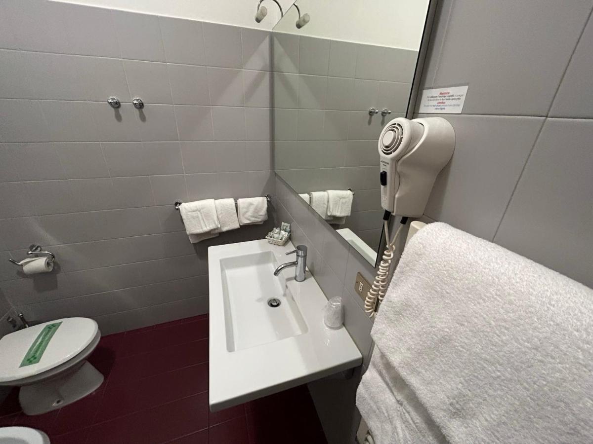 Hotel Vittoria Rubano Extérieur photo